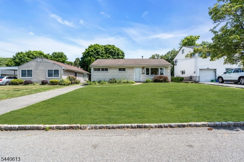 218 Rockaway Ave
