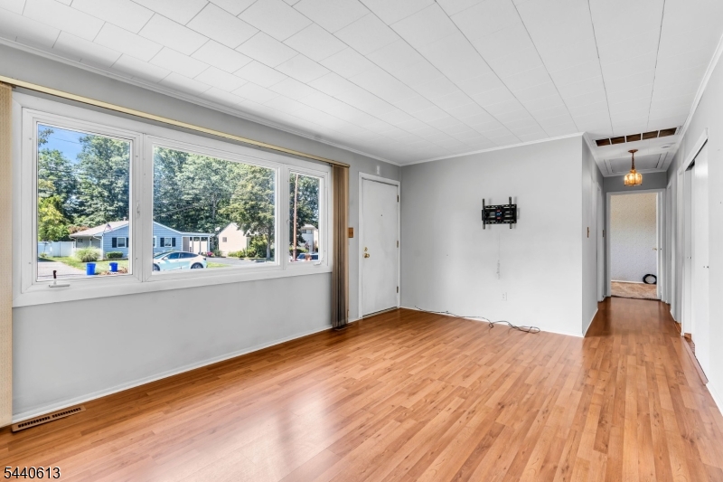 218 Rockaway Ave