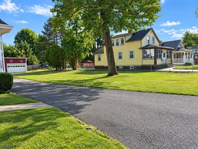 110 W Hanover Ave