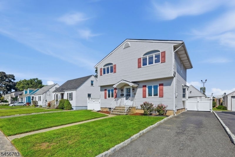 115 Tuella Ave
