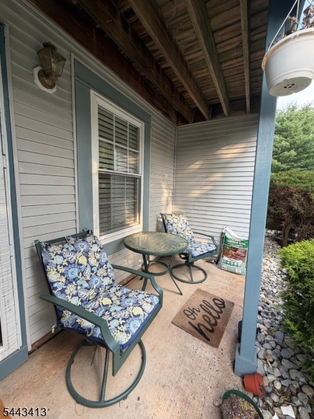 2209 Vroom Dr