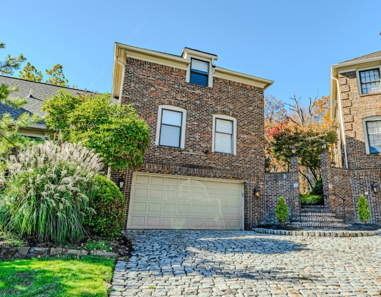 11 Casper Ct