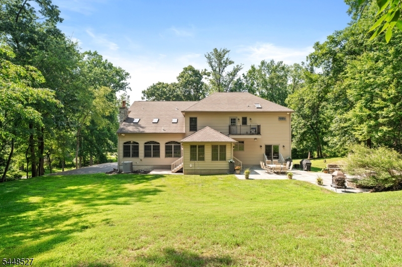 12 Mountain View Ct