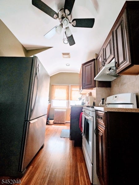 552 Paul St 2