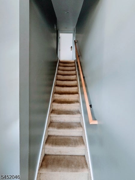 552 Paul St 2