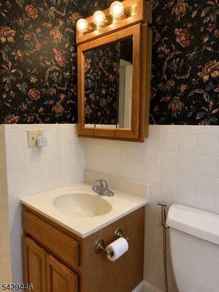 48 Silver Grove Rd