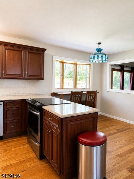 48 Silver Grove Rd