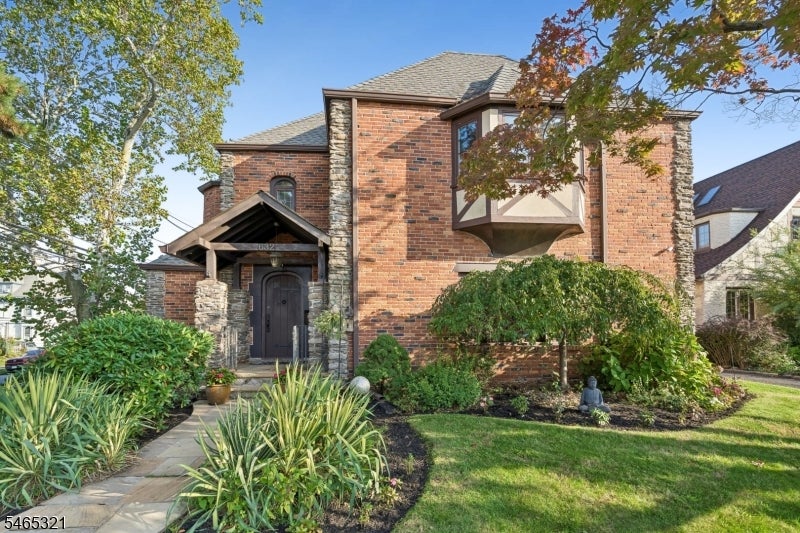632 Belgrove Dr