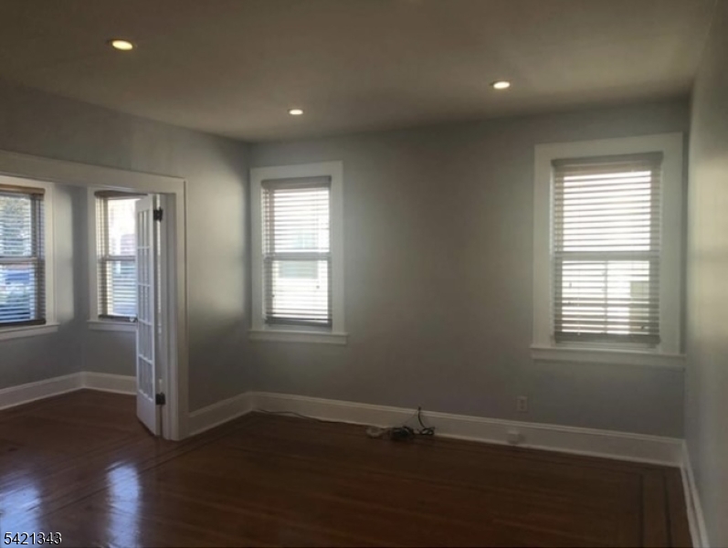 2036 Gless Ave 1