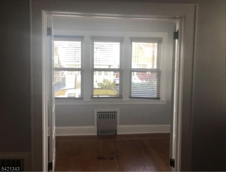 2036 Gless Ave 1