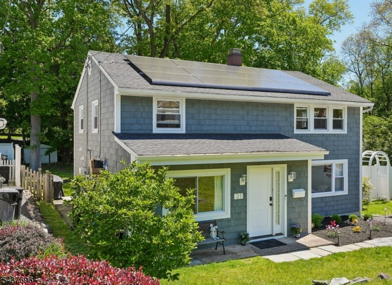 21 Howard Pl
