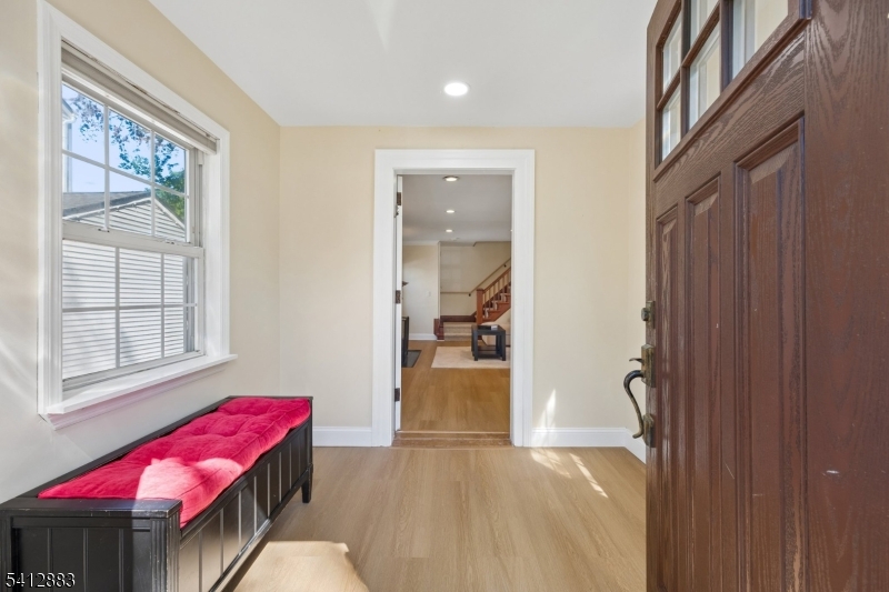 121 Meisel Ave
