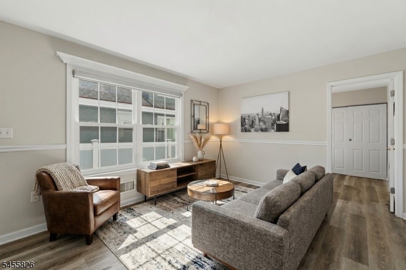 81 Hudson Ave