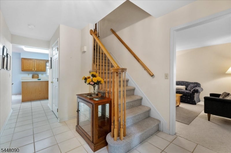 475 Ellis Rd