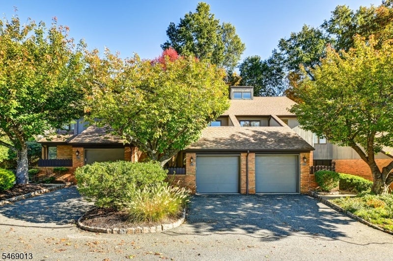 48 Keats Way 48