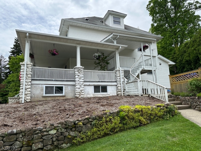 300 South Maple Avenue