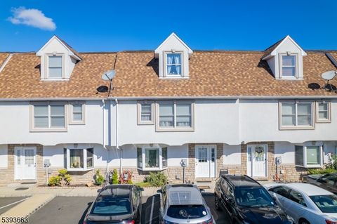 Photo of 13 Val Sumo Ln, Newark, NJ 07105 (MLS # 3994682)