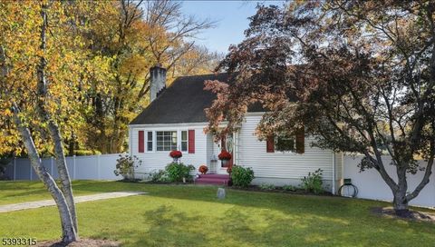 Photo of 7 Toad Ln, East Amwell, NJ 08551 (MLS # 3994325)
