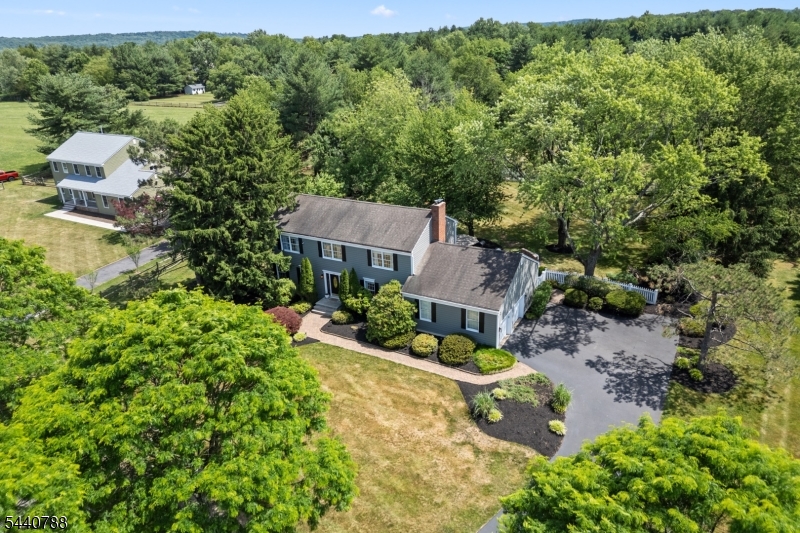 15 Williamsburg Ct