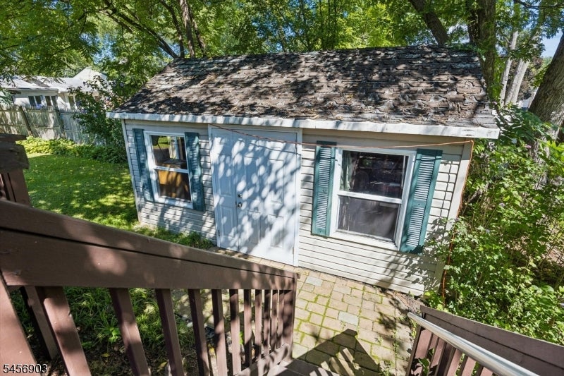 3 Minnehaha Blvd