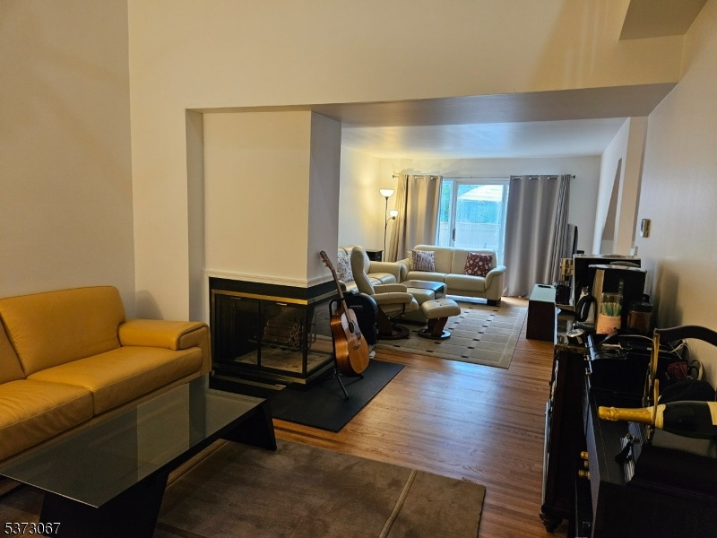 19 Newcastle Ct
