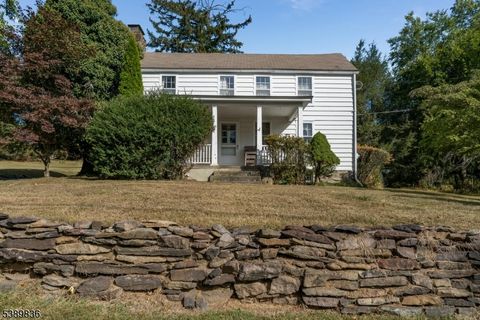 Photo of 16 Bonetown Road, Raritan, NJ 08822 (MLS # 3991342)