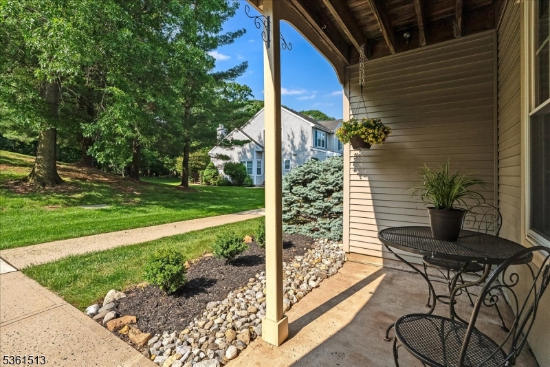3309 Robinson Ct