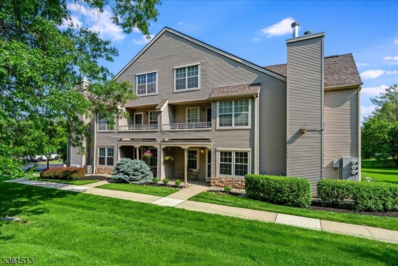 3309 Robinson Ct