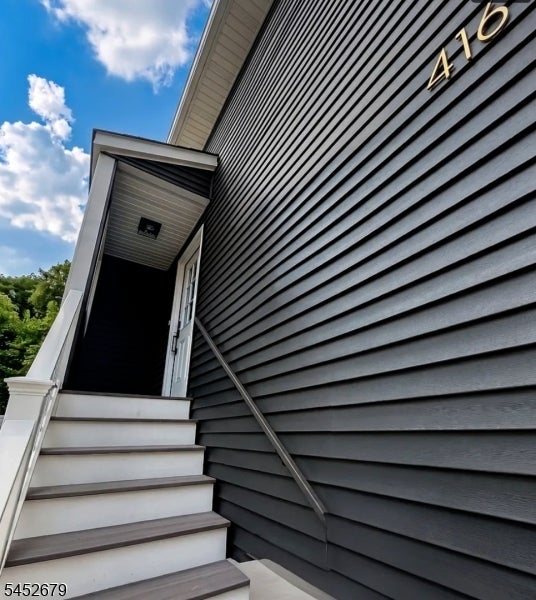 416 Catherine St 2