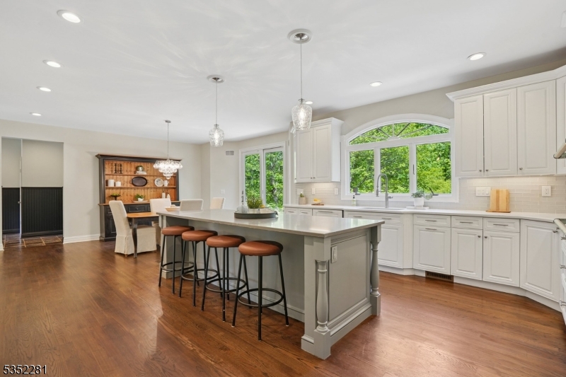 33 Elliott Rd