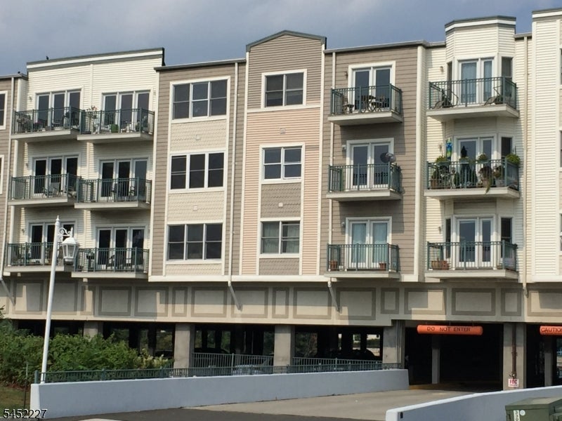 125 The Promenade 125