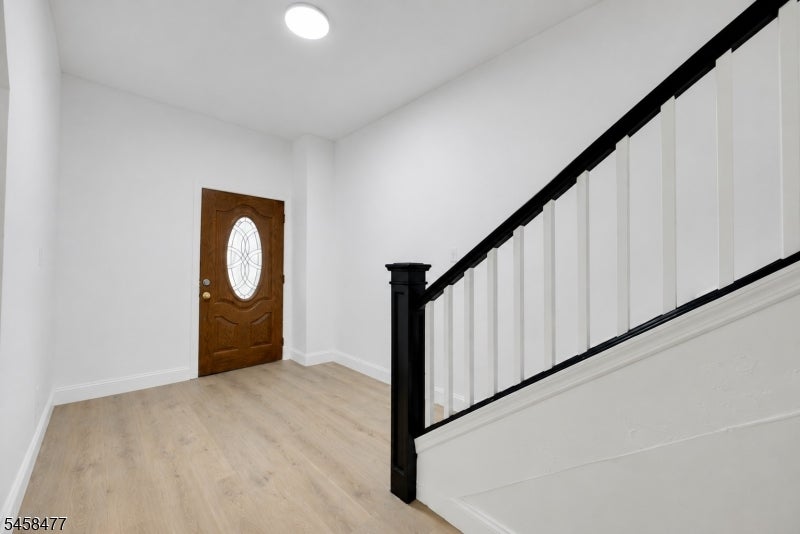 58 Ingraham Pl
