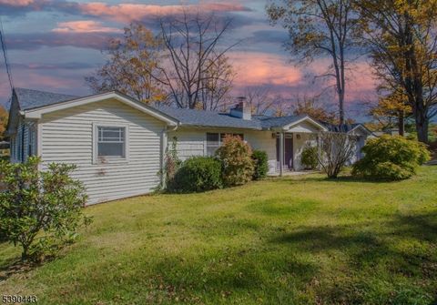 Photo of 59 South Shore Drive, Wantage, NJ 07461 (MLS # 3993370)