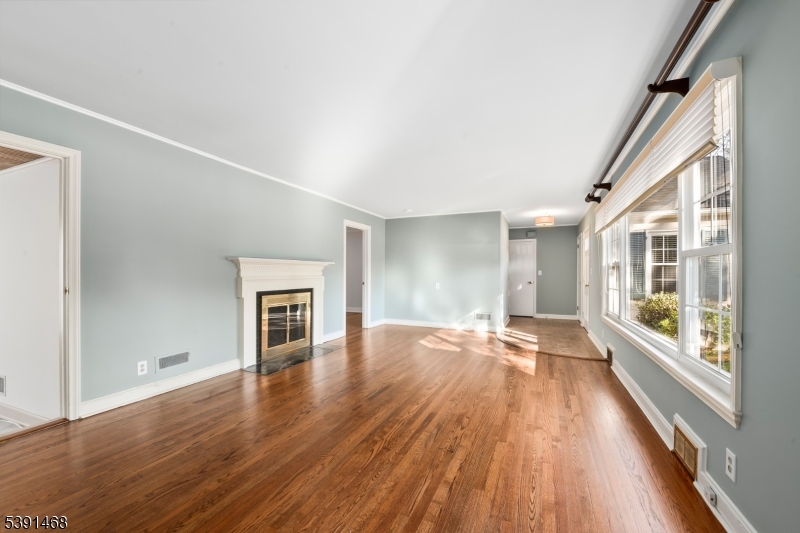 24 Dogwood Ln