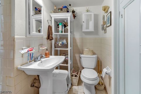 564 Hudson Ave Weehawken Twp. NJ 07086