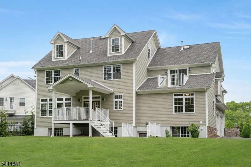 1004 Penny Ln