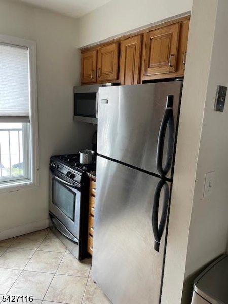 24 Union Ave 4