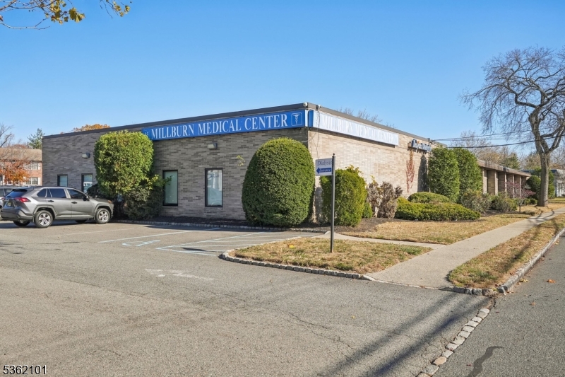 25 E Willow St.
