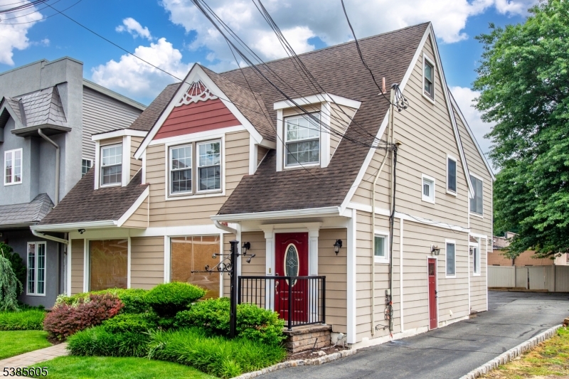 548 Franklin Ave