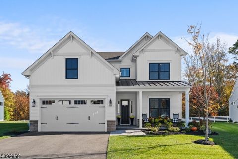 Photo of 40 Sanctuary Ln, Howell, NJ 07727 (MLS # 3994225)