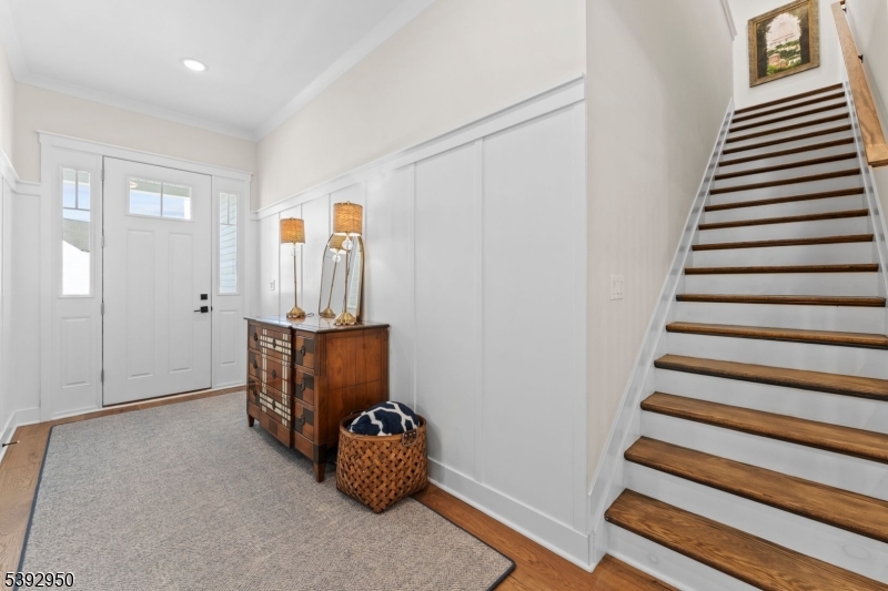 40 Sanctuary Ln