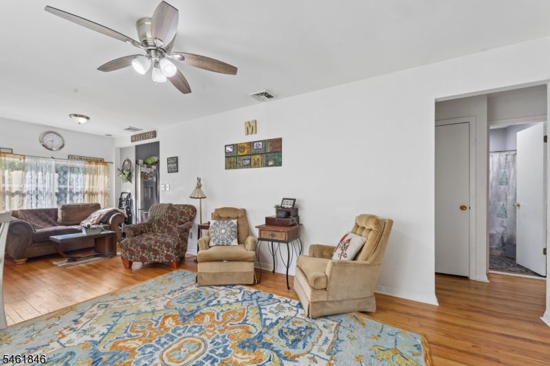 341 Skyline Dr