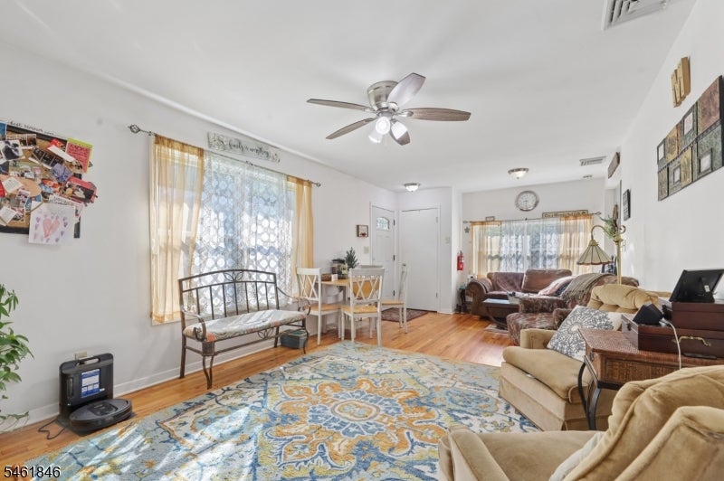 341 Skyline Dr