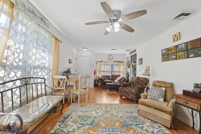 341 Skyline Dr