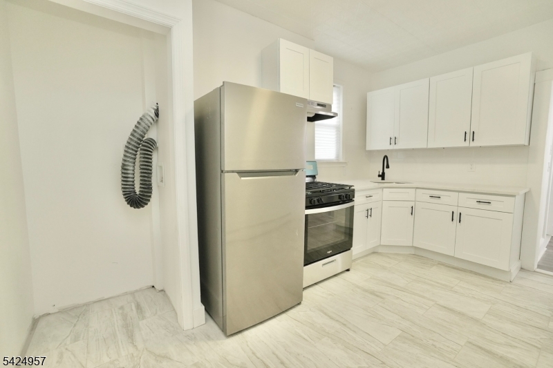 11 Howard Pl  Unit 2 2