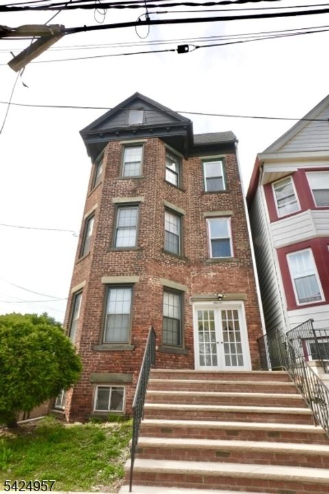 11 Howard Pl  Unit 2 2 Belleville Twp. NJ 07109