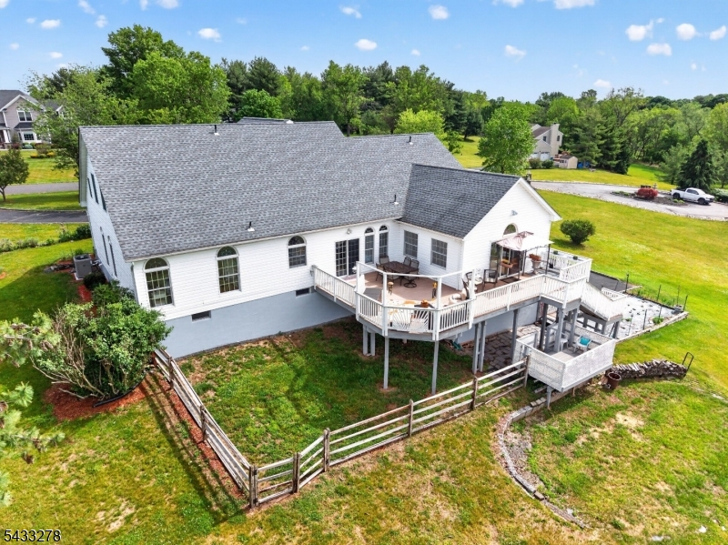 103 Oak Crest Dr