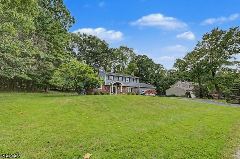 6 Peppermill Ct
