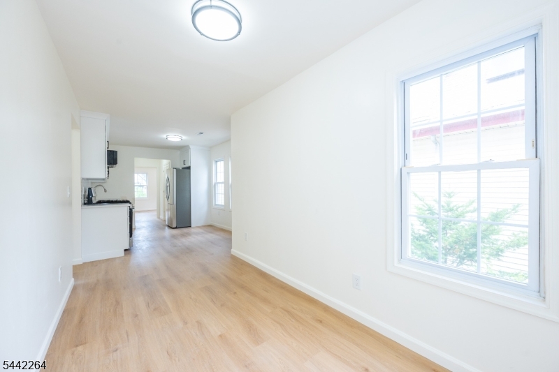 231 Waverly Pl 2