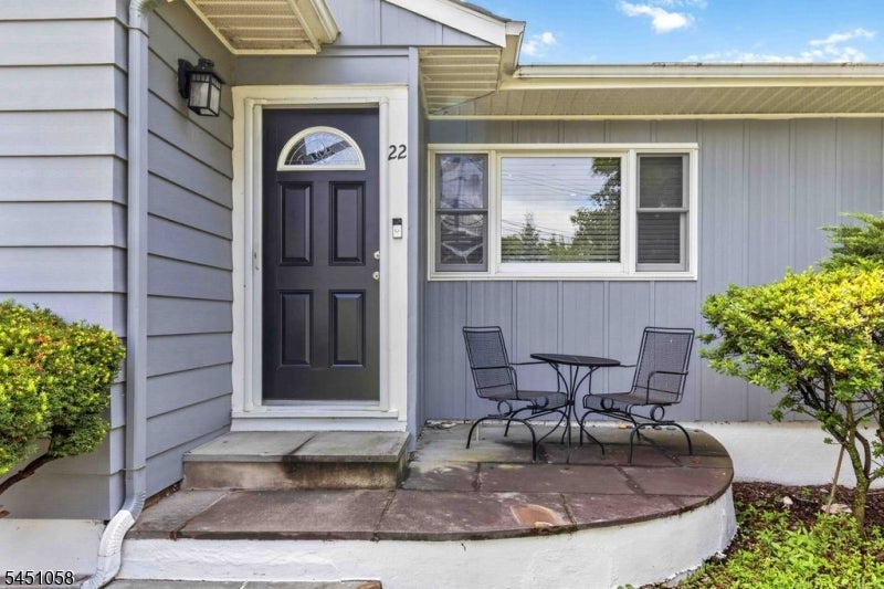 22 Highland Ave